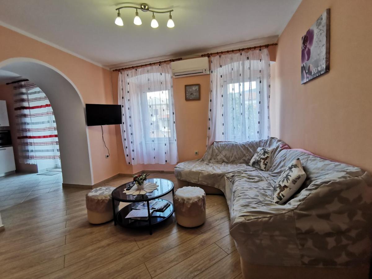 Apartman Pod Nehajem Daire Senj  Dış mekan fotoğraf